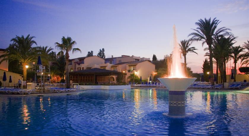Globales Aparthotel Bouganvilla Sa Coma  Luaran gambar