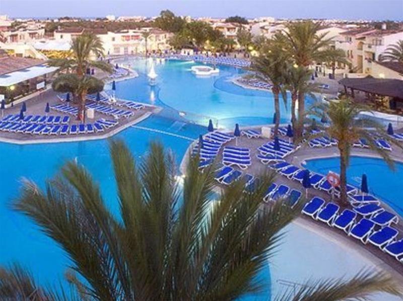 Globales Aparthotel Bouganvilla Sa Coma  Luaran gambar