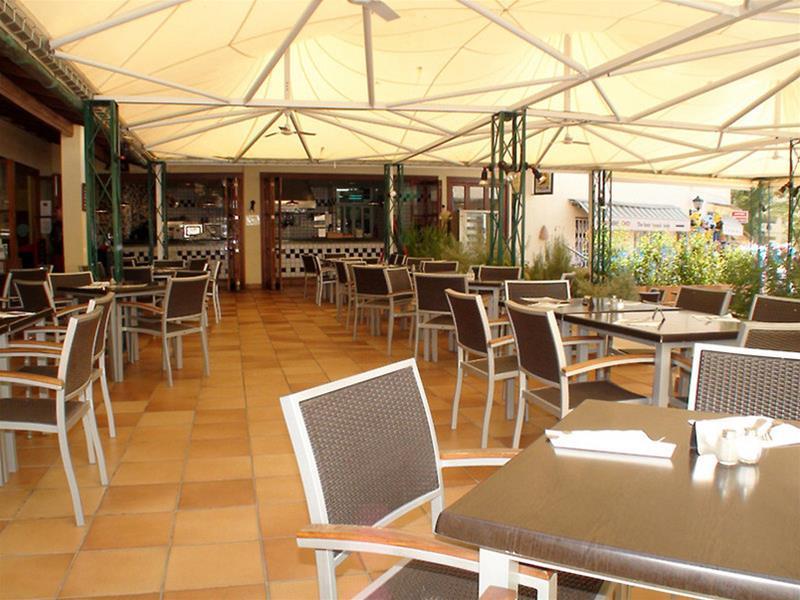 Globales Aparthotel Bouganvilla Sa Coma  Luaran gambar