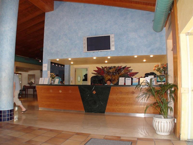 Globales Aparthotel Bouganvilla Sa Coma  Luaran gambar